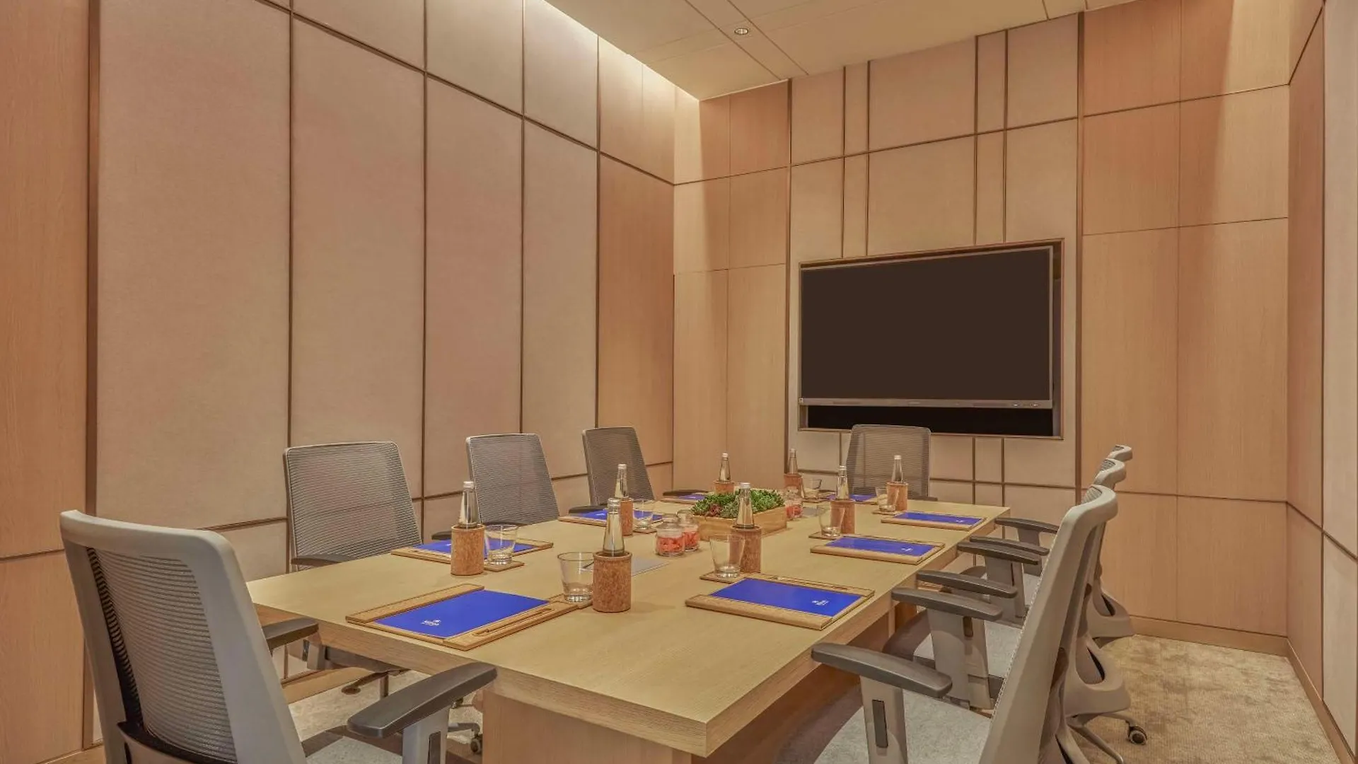 Hilton Gurugram Baani City Centre Γκουργκάον Ξενοδοχείο