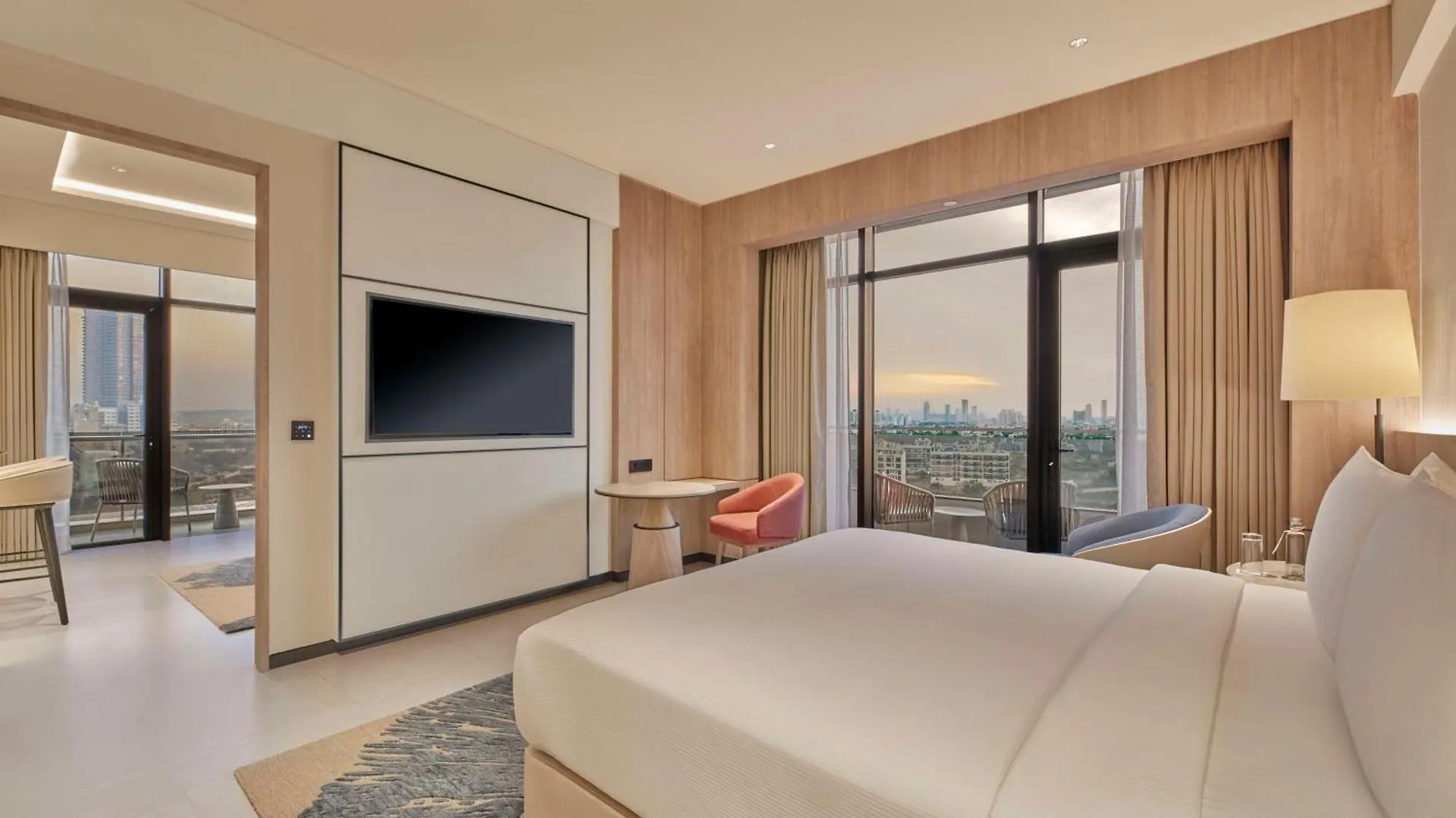 ***** Ξενοδοχείο Hilton Gurugram Baani City Centre Γκουργκάον Ινδία