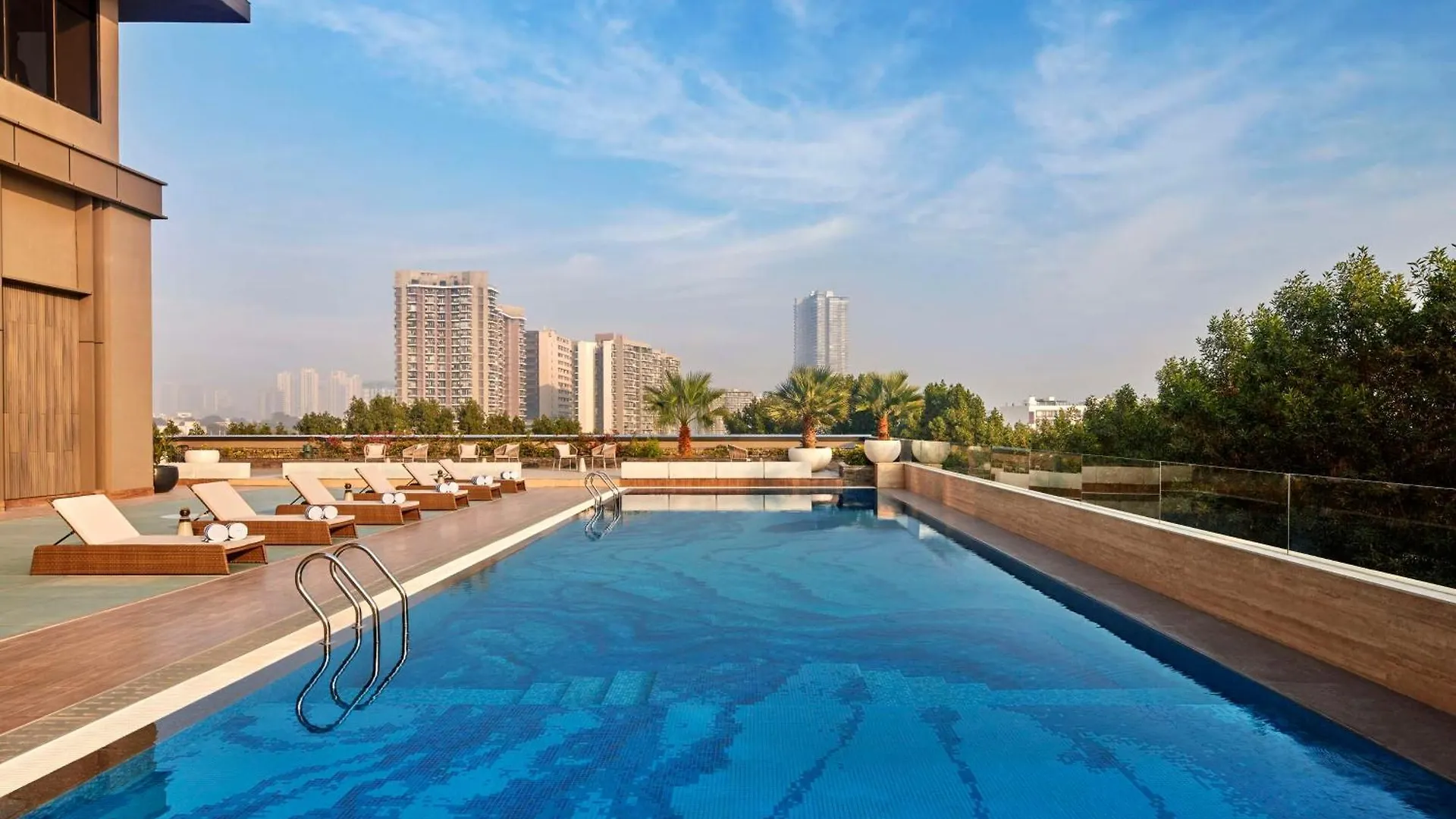 Hilton Gurugram Baani City Centre Γκουργκάον 5*,