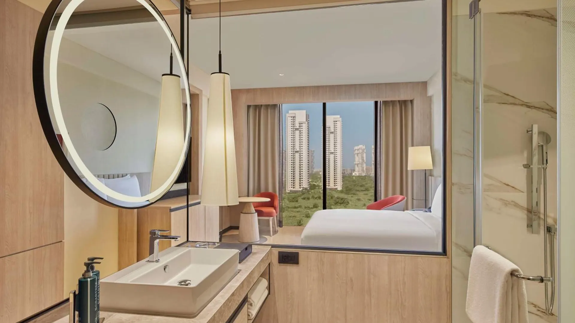 Hilton Gurugram Baani City Centre Γκουργκάον 5*,